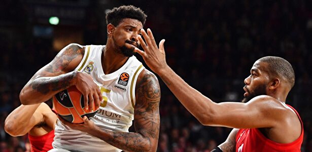 Jordan Mickey, en acción ante el Bayern. | EFE