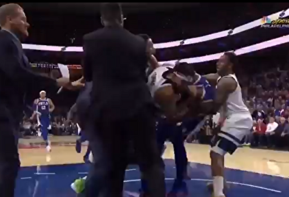 Pelea de gigantes en la NBA