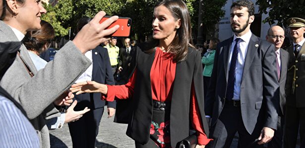 El look de Letizia con guiño a Andalucía que no termina de convencer