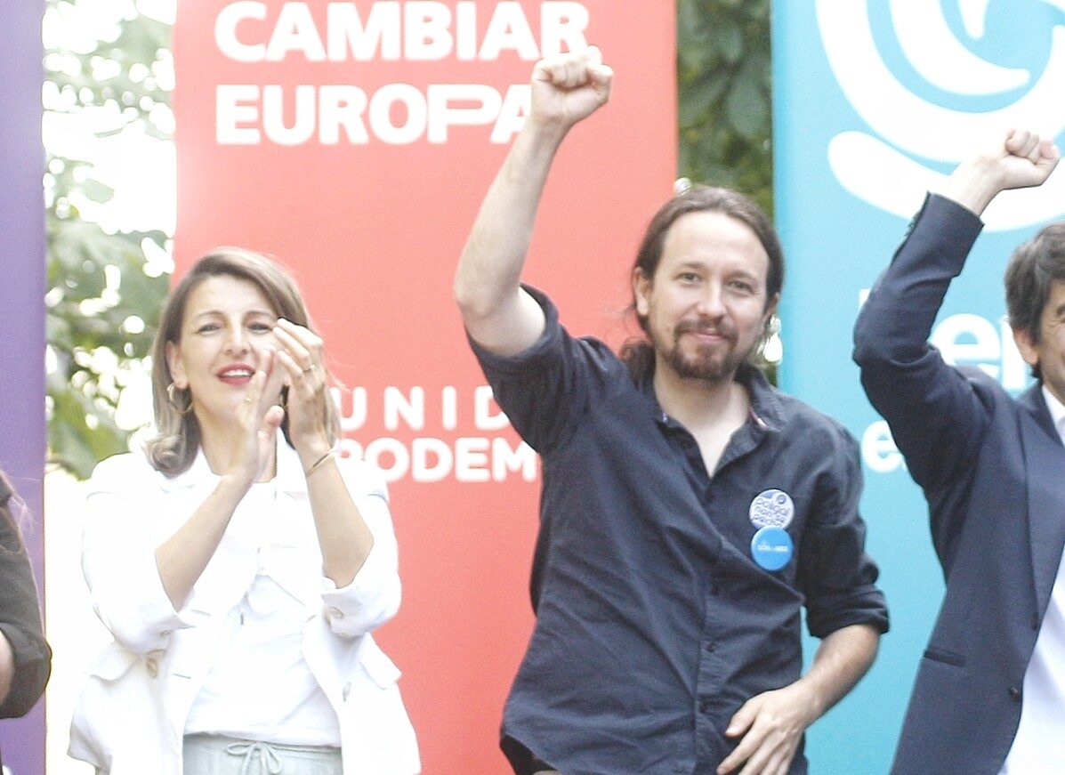 Yolanda Díaz junto a Pablo Iglesias | Europa Press