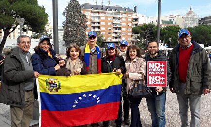Los venezolanos avisan a los españoles: "Nadie está a salvo del comunismo" | VenEsp