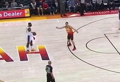 Otro error arbitral en la NBA: los pasos clamorosos de LeBron James que indignan a Utah
