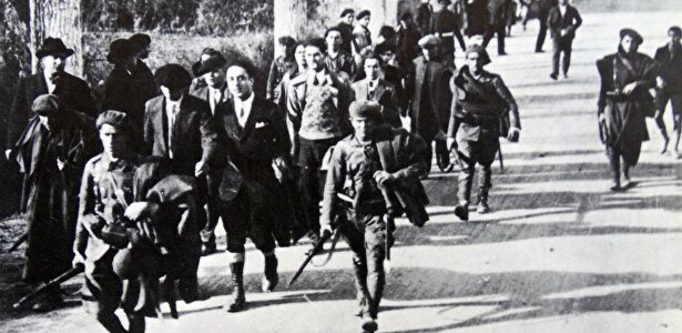 Civiles detenidos durante la Sublevación de Jaca | Cordon Press