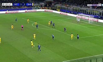 Ansu Fati hace historia en la Champions con un golazo de bandera que tumba al Inter