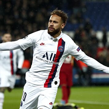 Neymar celebra su gol contra el Galatasaray en la Champions. | EFE