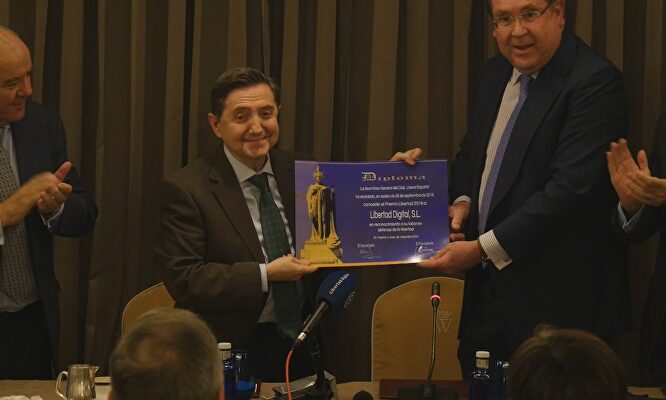 Federico Jiménez Losantos recibe el Premio Libertad 2019. | LD