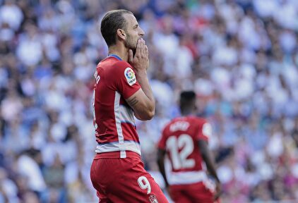 Roberto Soldado con el Granada en el Bernabéu. | Cordon Press