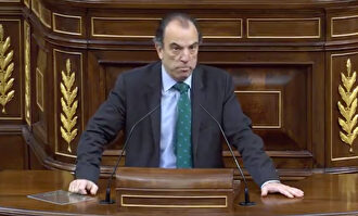 La lección de Navarra Suma a Sánchez e Iglesias que recibe la ovación de PP, Vox y Cs