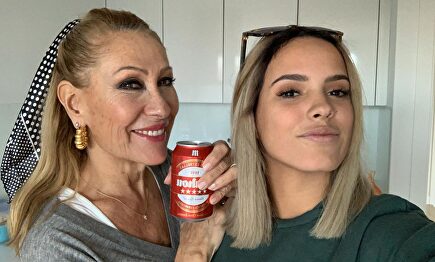 Gloria Camila y Rosa Benito | Twitter