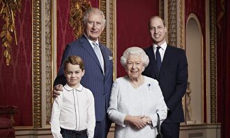 La Casa Real británica | Twitter/Ranald McKechnie