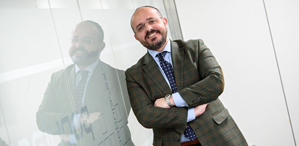 Alejandro Fernández, fotografiado en la sede del PP en Madrid. | David Alonso Rincón