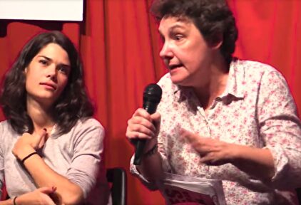 Beatriz Gimeno e Isa Serra en un acto | Wikipedia