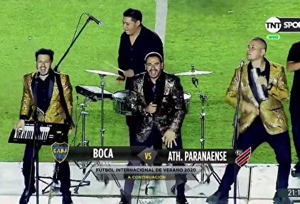 Lo nunca visto: concierto en pleno calentamiento de un partido de Boca Juniors