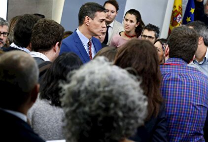 Pedro Sánchez en Moncloa el pasado 12 de enero. | EFE