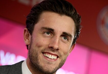 Álvaro Odriozola, en su presentación con el Bayern de Múnich. | EFE