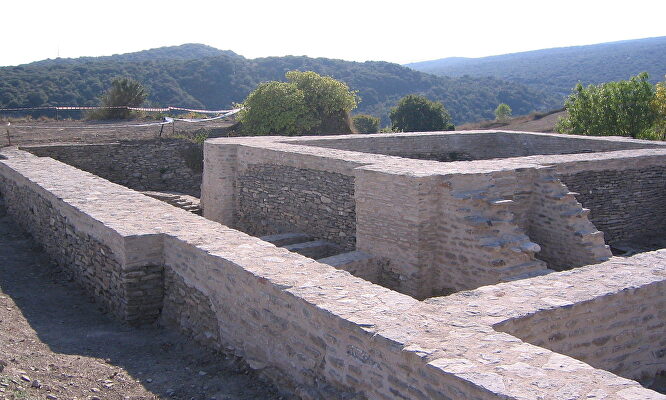 Yacimiento arqueológico de Iruña - Veleia | Wikipedia