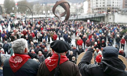 Una imagen de la semana pasada: manifestación de jubilados en Bilbao para reclamar "pensiones dignas". | EFE