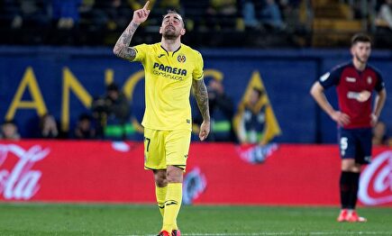 Paco Alcácer marcó y provocó un penalti en su debut | EFE