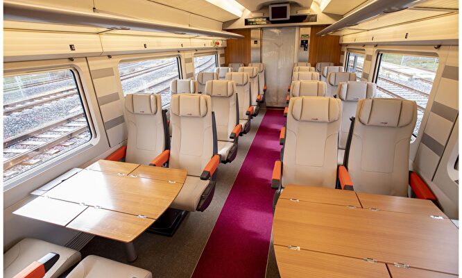 Interior del AVLO, el tren AVE low cost de Renfe | Europa Press