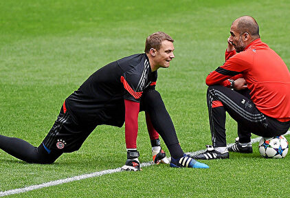 Guardiola, junto a Neuer | Agencias