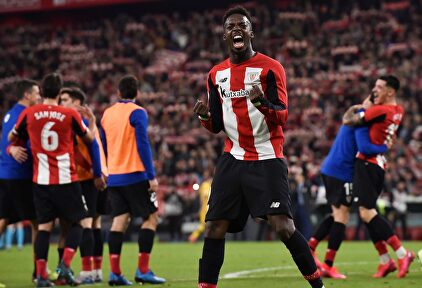 Iñaki Williams celebra su gol al Barcelona en la Copa del Rey. | EFE