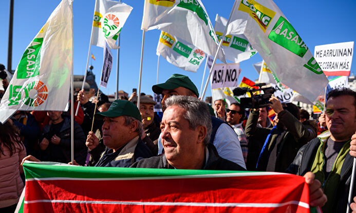 Manifestación de agricultores en Madrid, frente al Ministerio de Agricultura | David Alonso Rincón