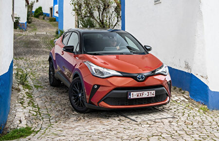Toyota C-HR 2020: mejorando un éxito de ventas