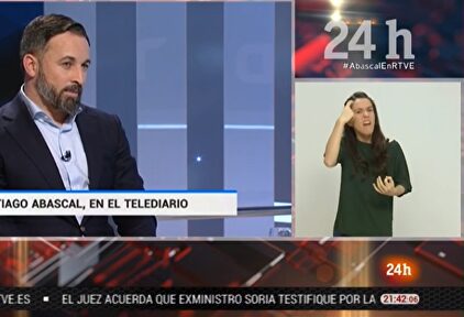Momento de la entrevista a Abascal en RTVE para lengua de signos. | Imagen TV