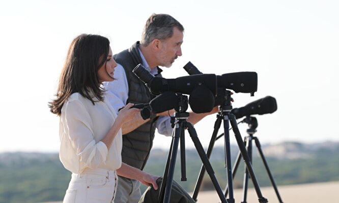 Lunares para El Rocío y comodidad en Doñana: los estilismos de Letizia