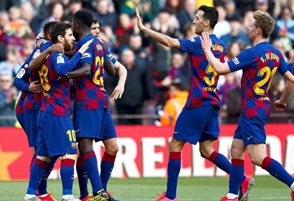 El Barcelona celebra el 1-0. | EFE