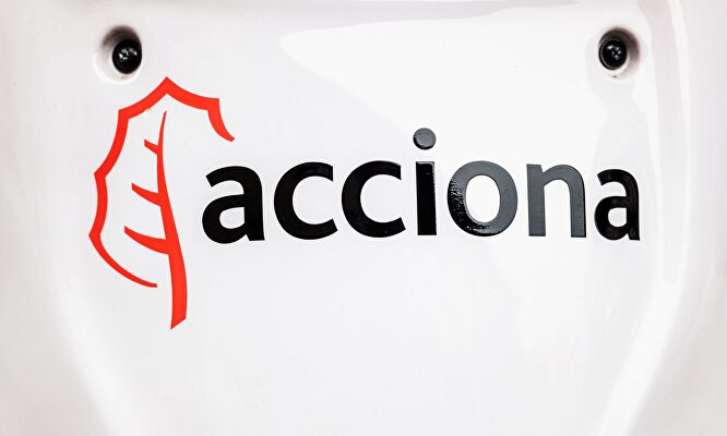 Logo de Acciona | Alamy