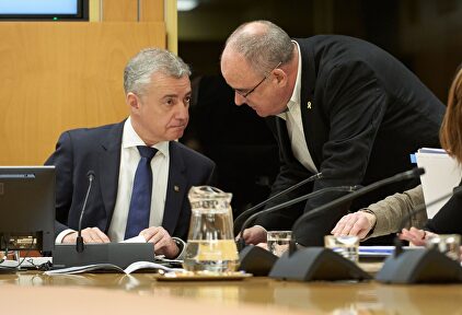 Urkullu y Egibar en el Parlamento vasco | EFE
