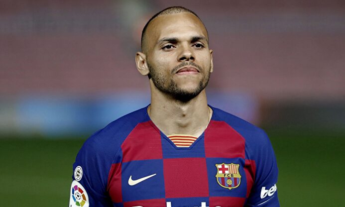 Braithwaite se lía en su presentación y las redes no se apiadan del nuevo ariete del Barcelona