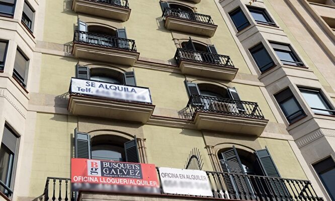 Apartamentos en alquiler | Alamy