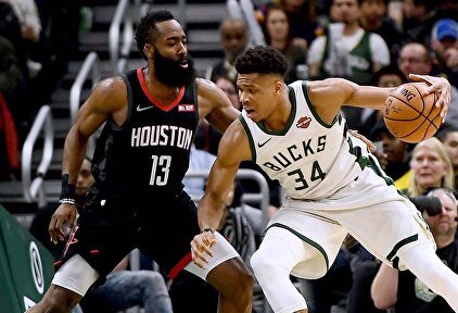 El tremendo palo de Harden a Antetokounmpo