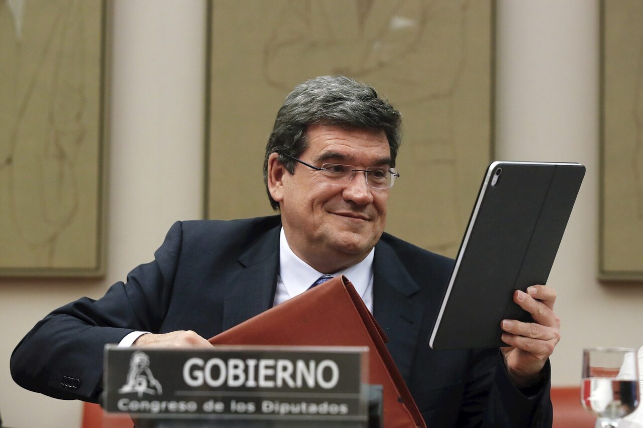 El ministro de Seguridad Social, José Luis Escrivá, este miércoles, durante su comparecencia en la Comisión del Pacto de Toledo. | EFE