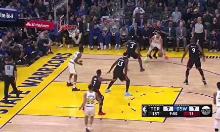 Sthepen Curry maravilla con su vuelta a las canchas cinco meses después