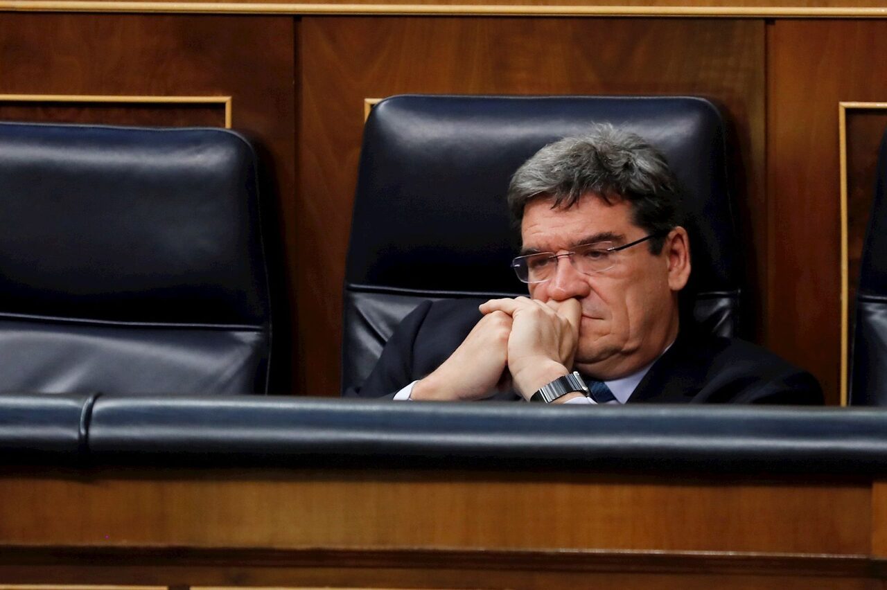 El ministro de Seguridad Social, Inclusión y Migraciones, José Luis Escrivá, la semana pasada, en el Congreso. | EFE
