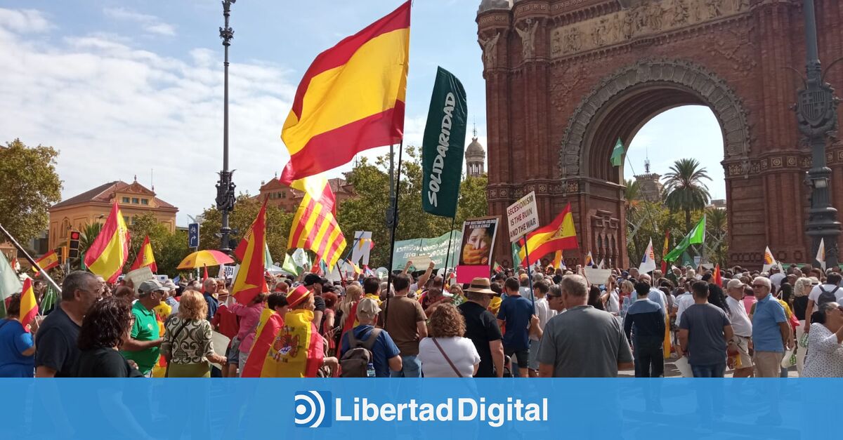 Miles De Personas Salen A La Calle En Barcelona En Defensa De La