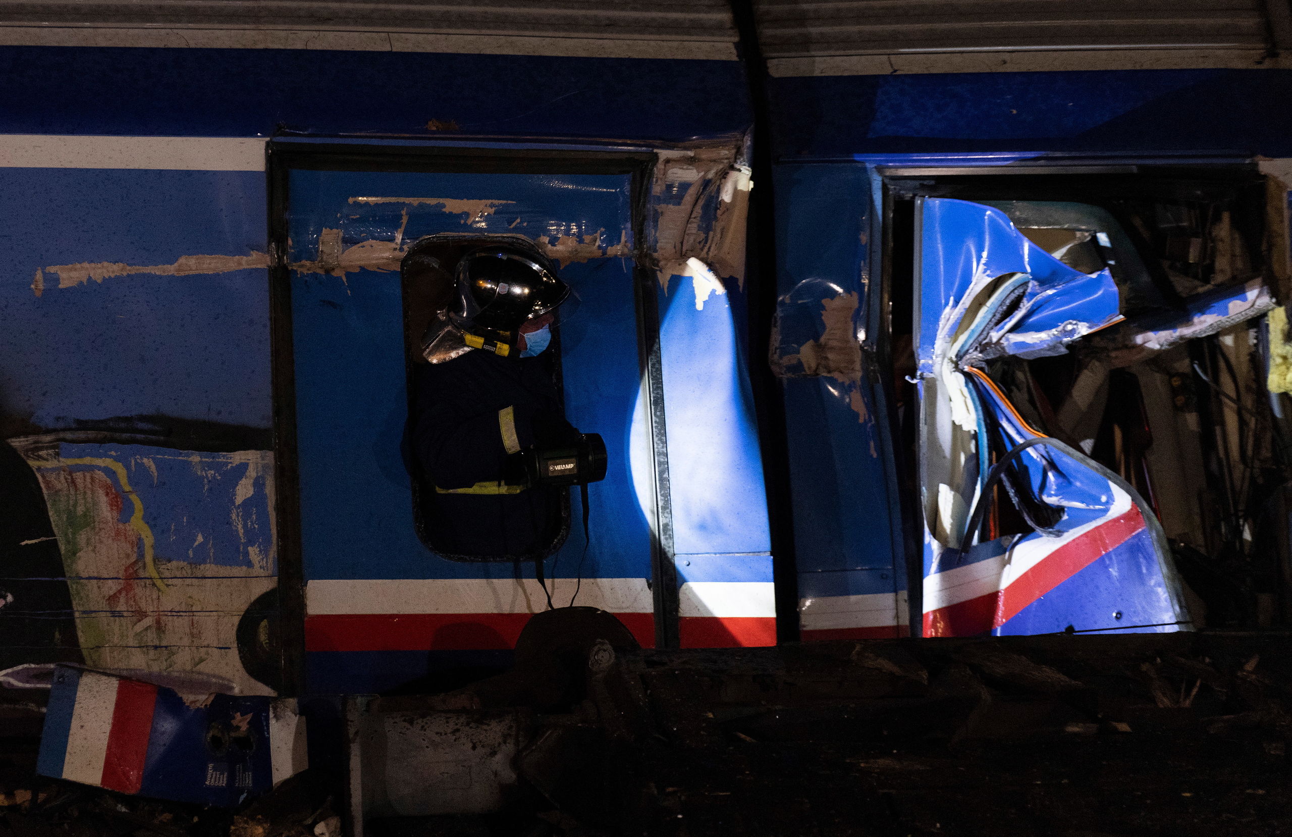 Un Accidente De Tren Deja Al Menos Muertos Y Decenas De Heridos En