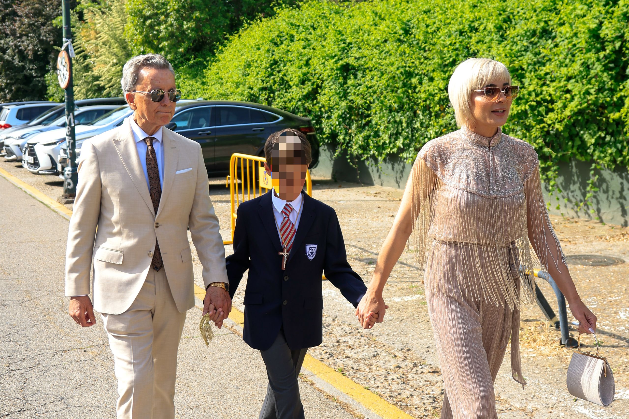 José Ortega Cano y Ana María Aldón celebran la Comunión de su hijo con