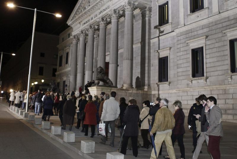 30.000 personas despiden al expresidente