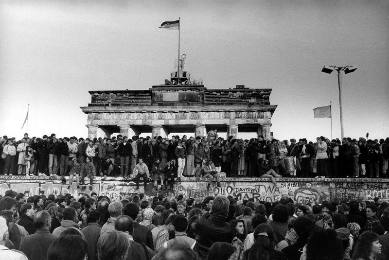 CAIDA DEL MURO DE BERLIN caida del muro de berlin: