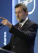 Rajoy utiliza los cadáveres políticos de Zapatero para no hablar de los suyos