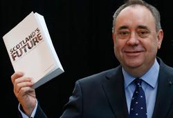 El principal ministro escocs, Artur Salmond, durante la presentacin | Cordon Press