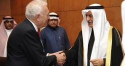 Margallo saluda al ministro saud de Finanzas | EFE