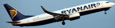 Avin de Ryanair despegando.|Cordon Press