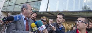 El juez José Castro, abandona la Ciudad de la Justicia de Valencia tras tomar declaración como testigo a Rita Barberá | EFE