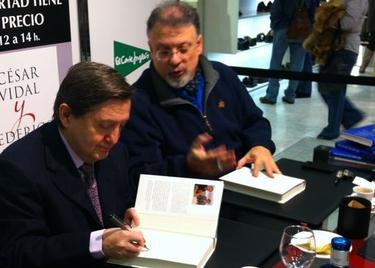 Federico Jimnez Losantos y Csar Vidal, firmando libros en Pozuelo | LD