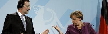 Foto de archivo de Rajoy y Merkel